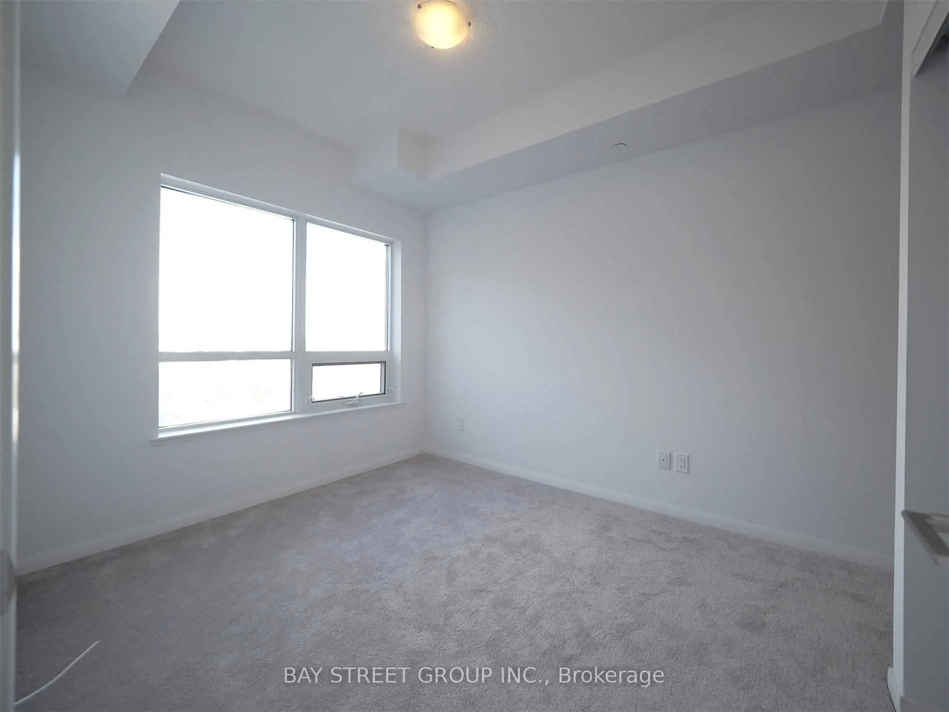 540 Bur Oak Avenue, #602