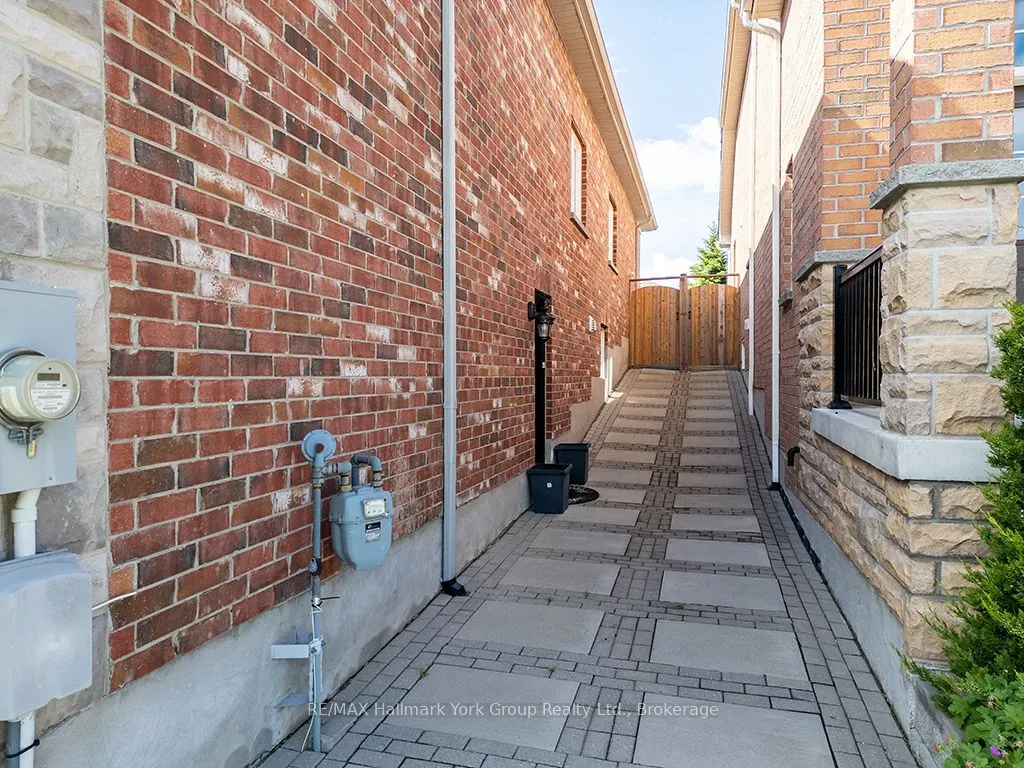 1166 Gina Street