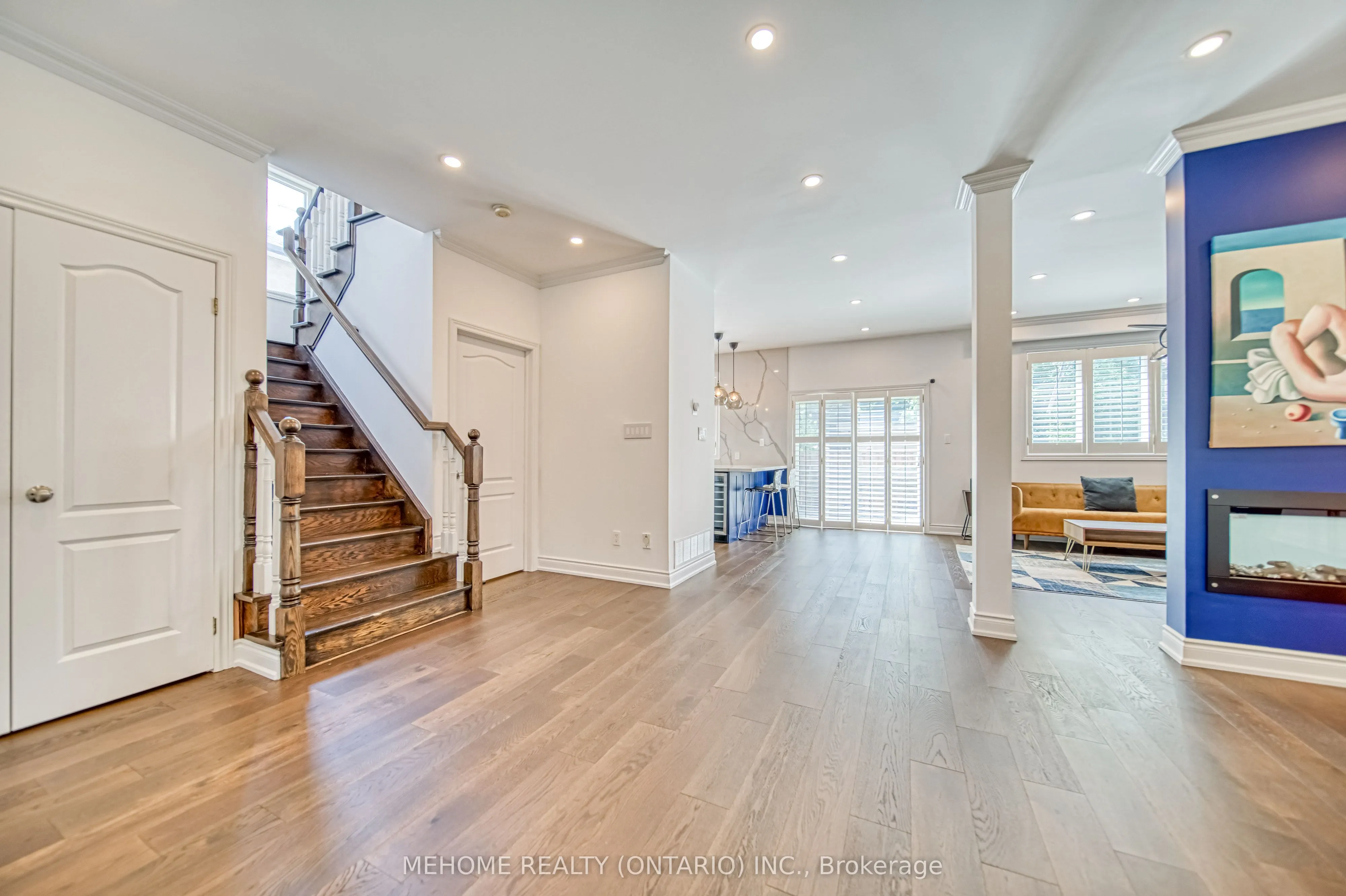 98 Leyburn Avenue, #MAIN