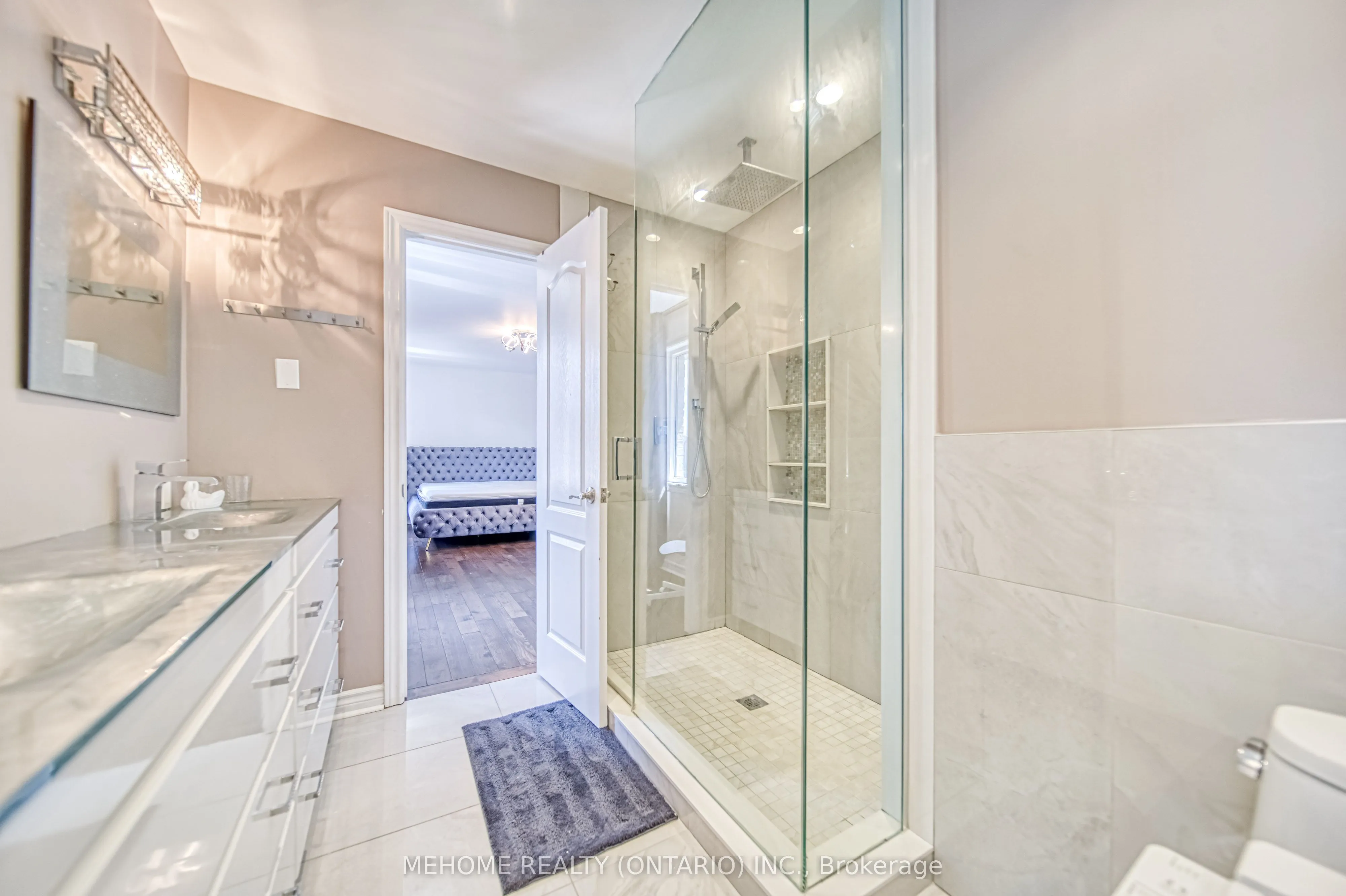 98 Leyburn Avenue, #MAIN