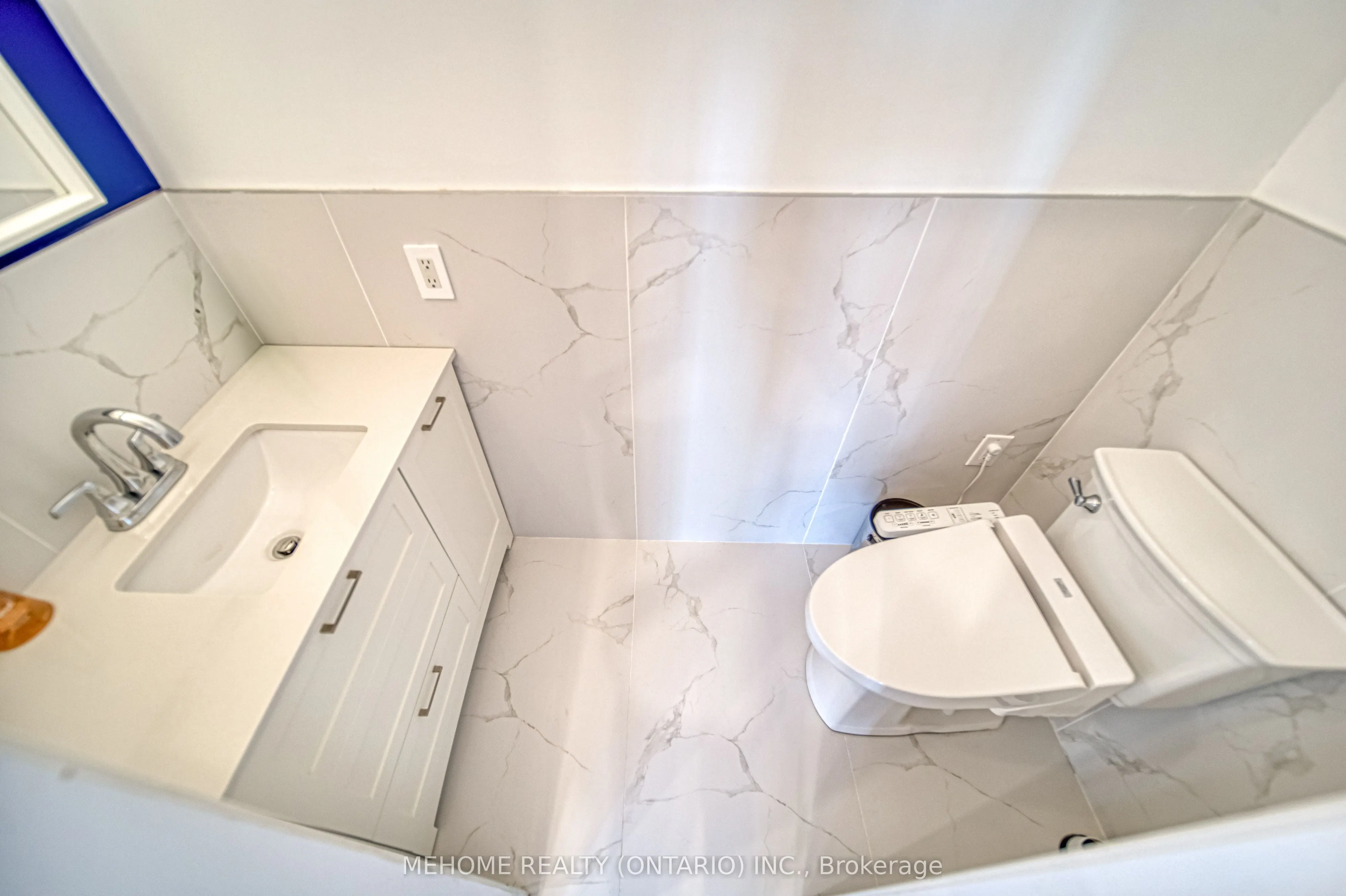98 Leyburn Avenue, #MAIN