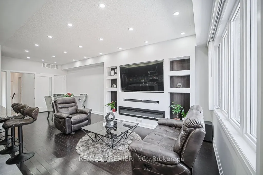 131 Landolfi Way