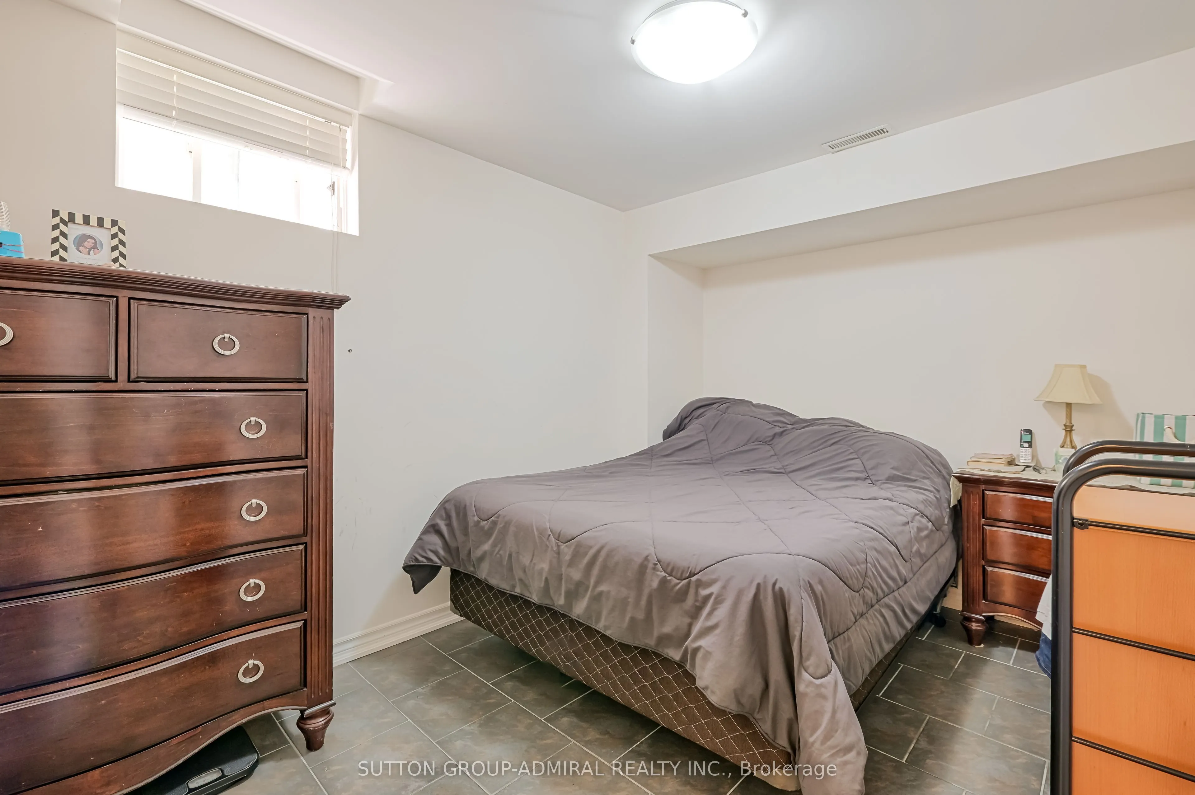 48 Terme Avenue