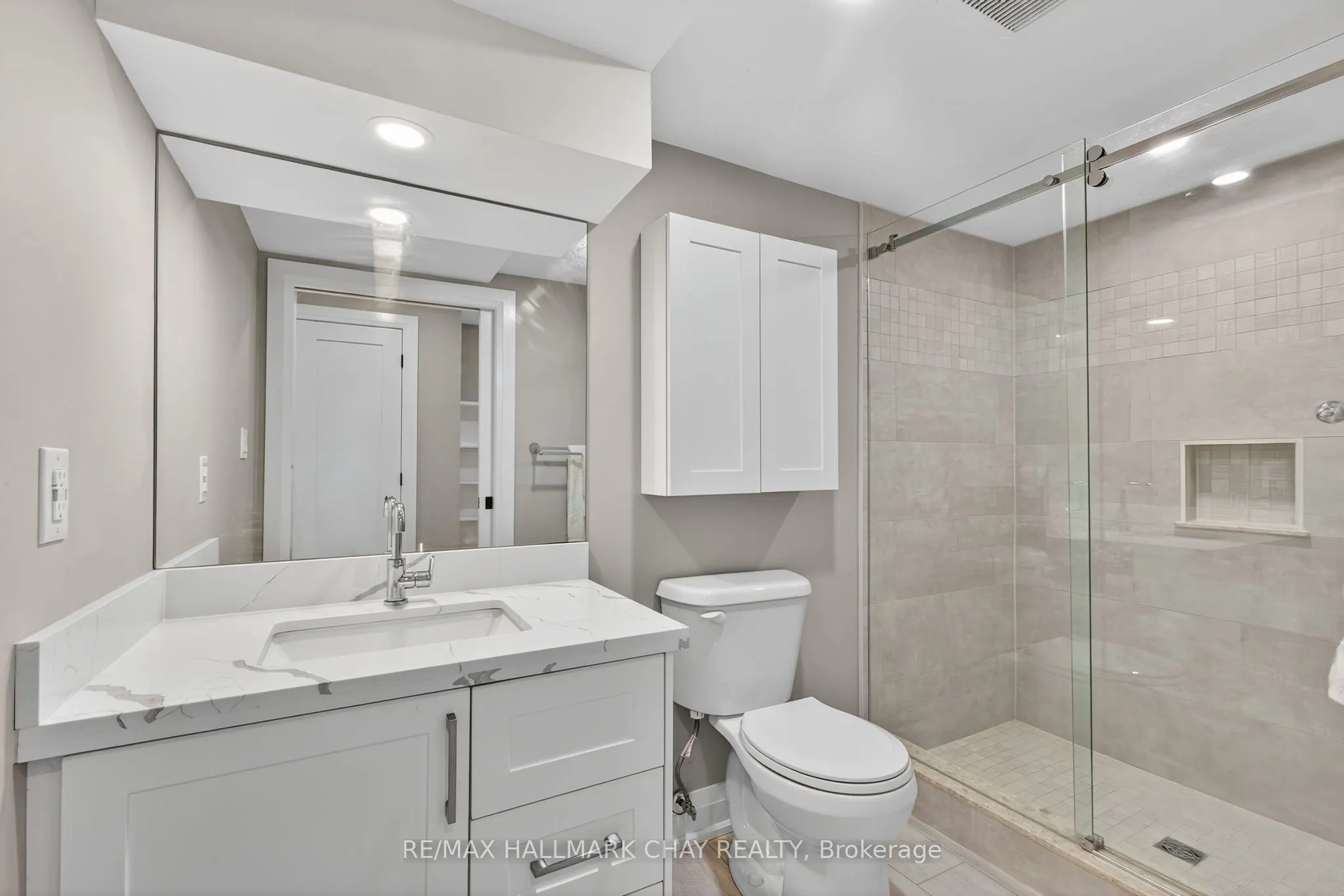 2731 Shering Crescent