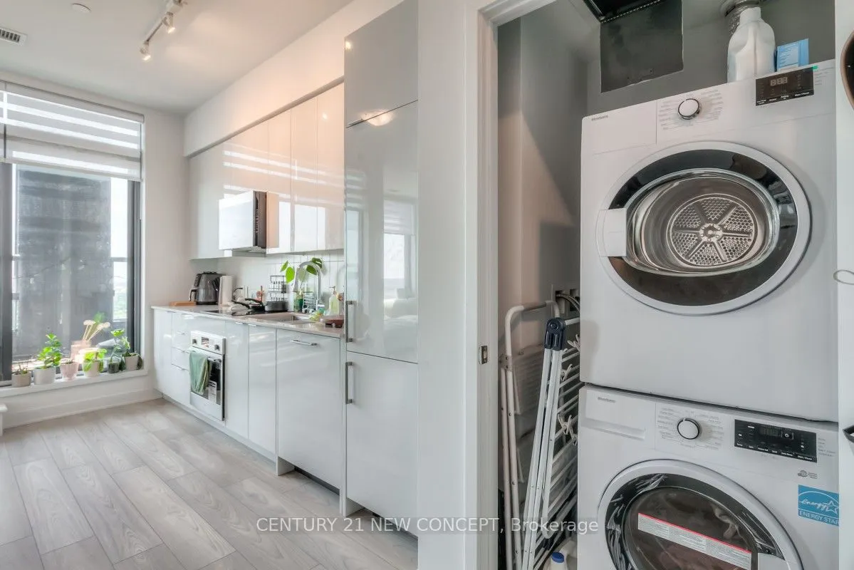 2920 Highway 7 Road, #3301