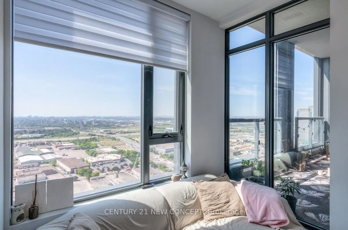 2920 Highway 7 Road, #3301