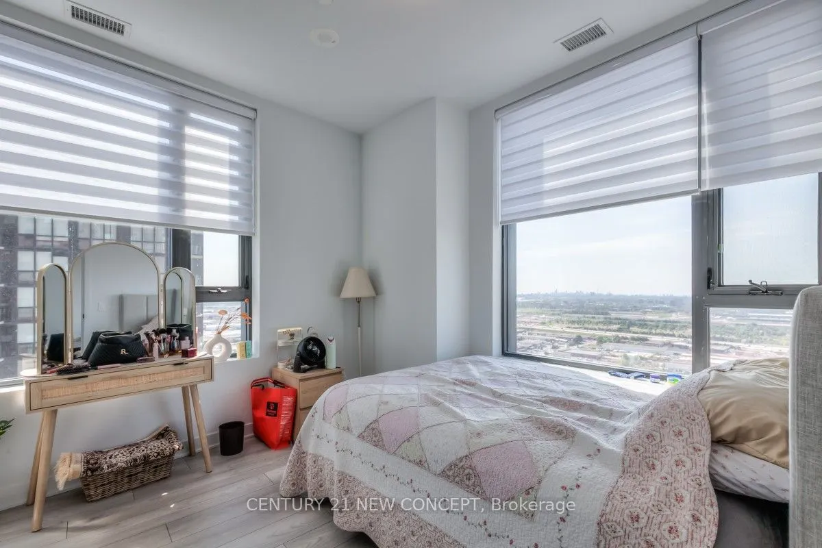 2920 Highway 7 Road, #3301