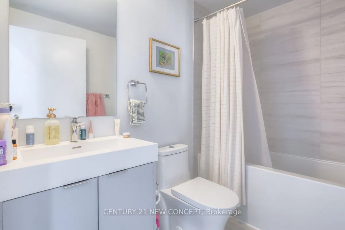 2920 Highway 7 Road, #3301