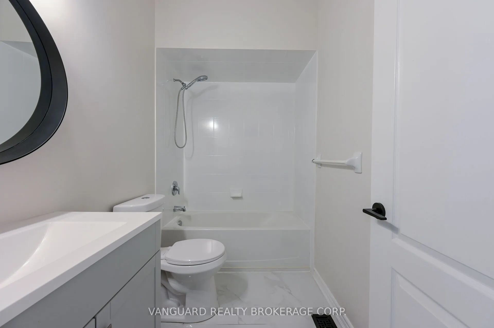 89 Saint Avenue