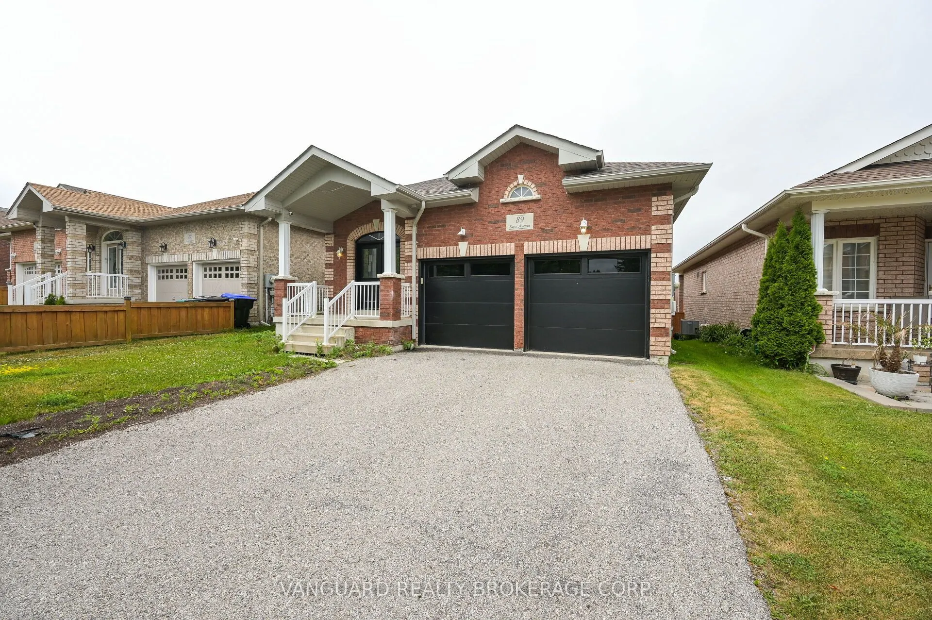 89 Saint Avenue