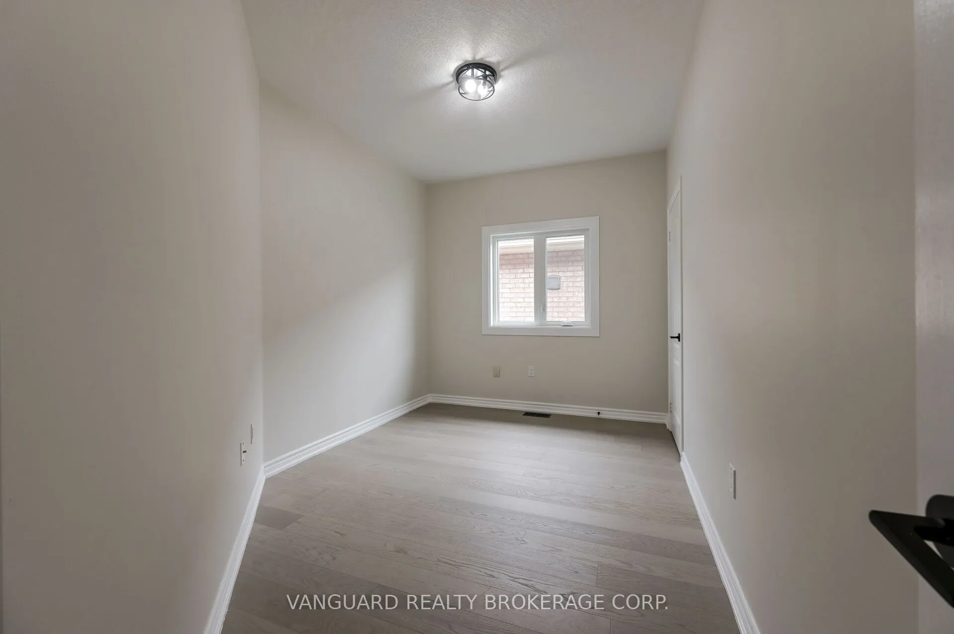 89 Saint Avenue
