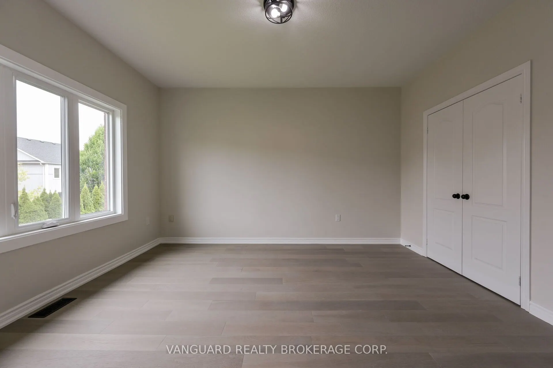 89 Saint Avenue