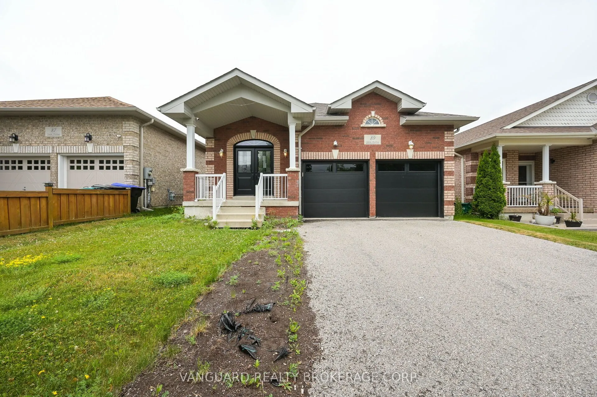 89 Saint Avenue