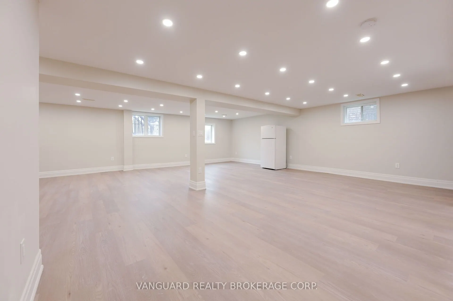 89 Saint Avenue