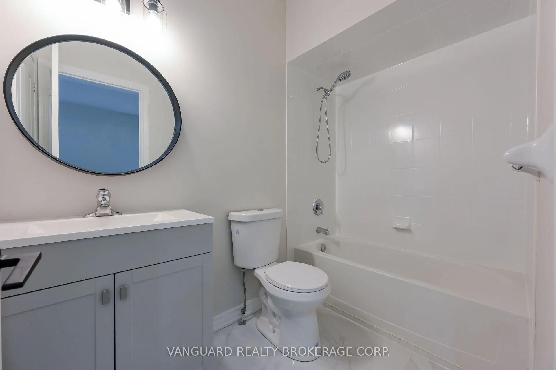 89 Saint Avenue