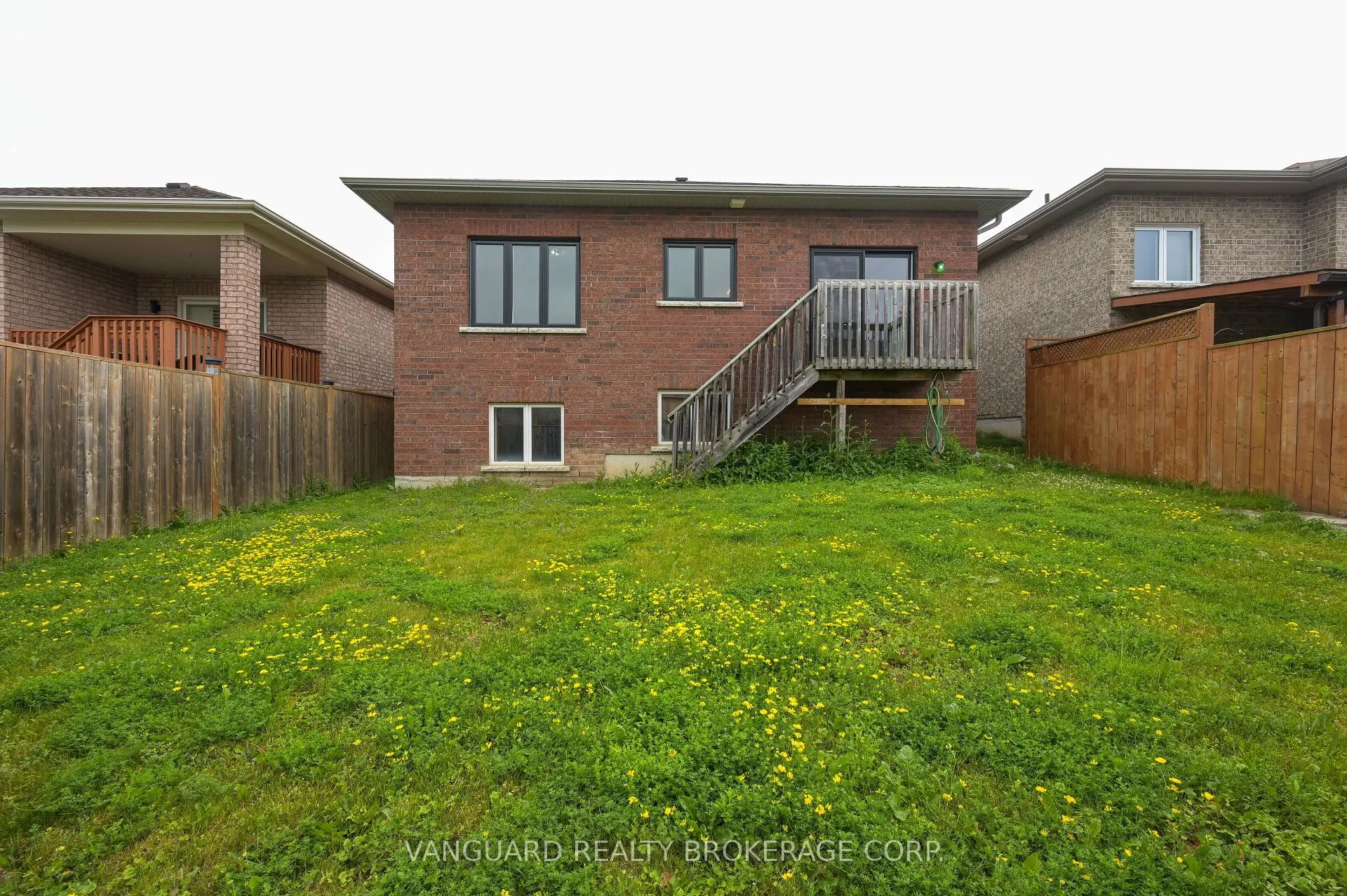 89 Saint Avenue