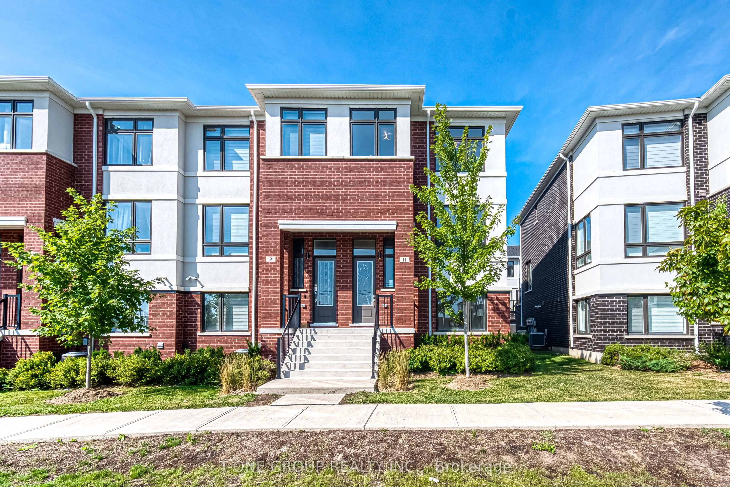 11 William Russell Lane, #63
