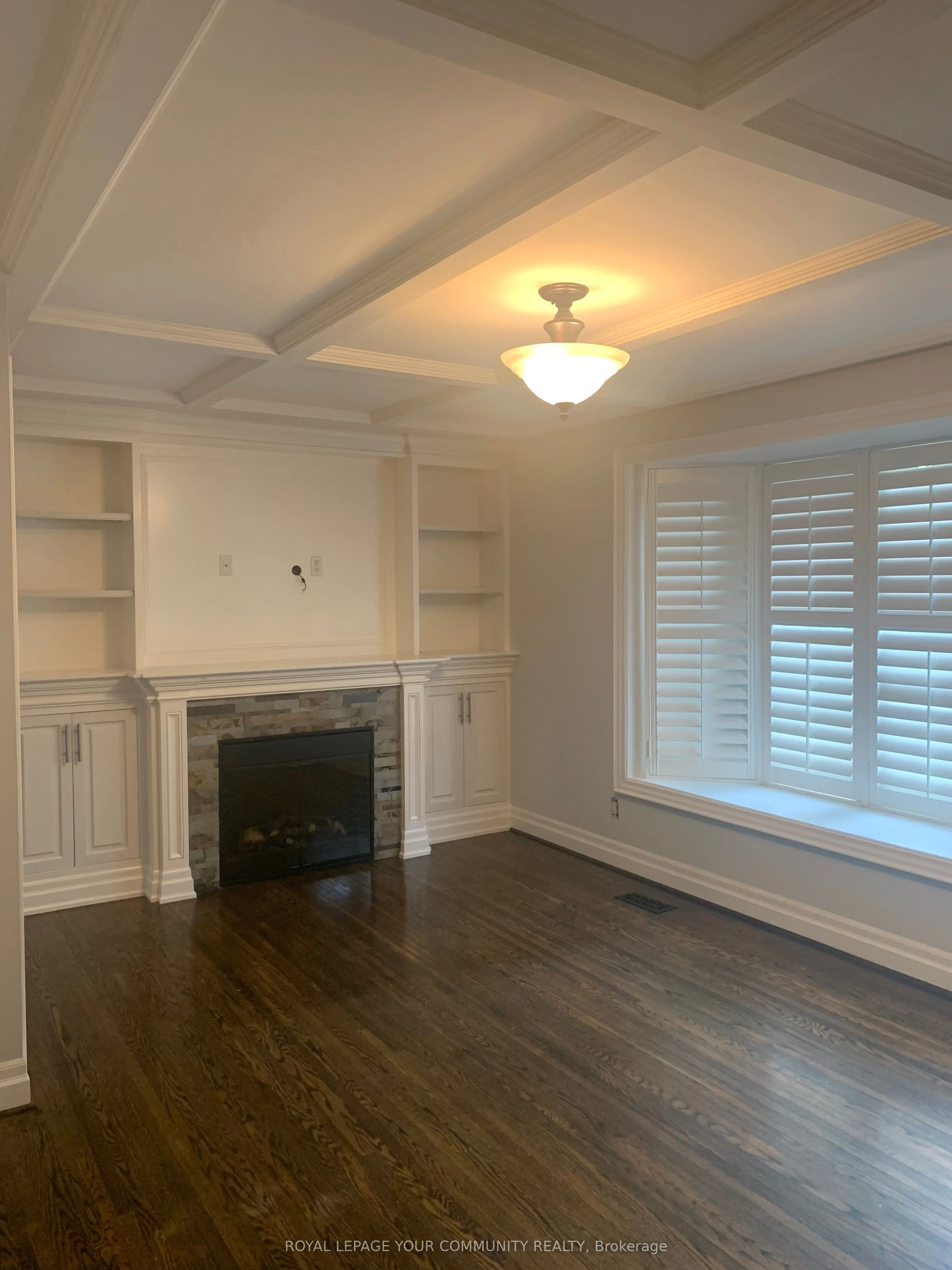15 Holman Crescent, #main floor