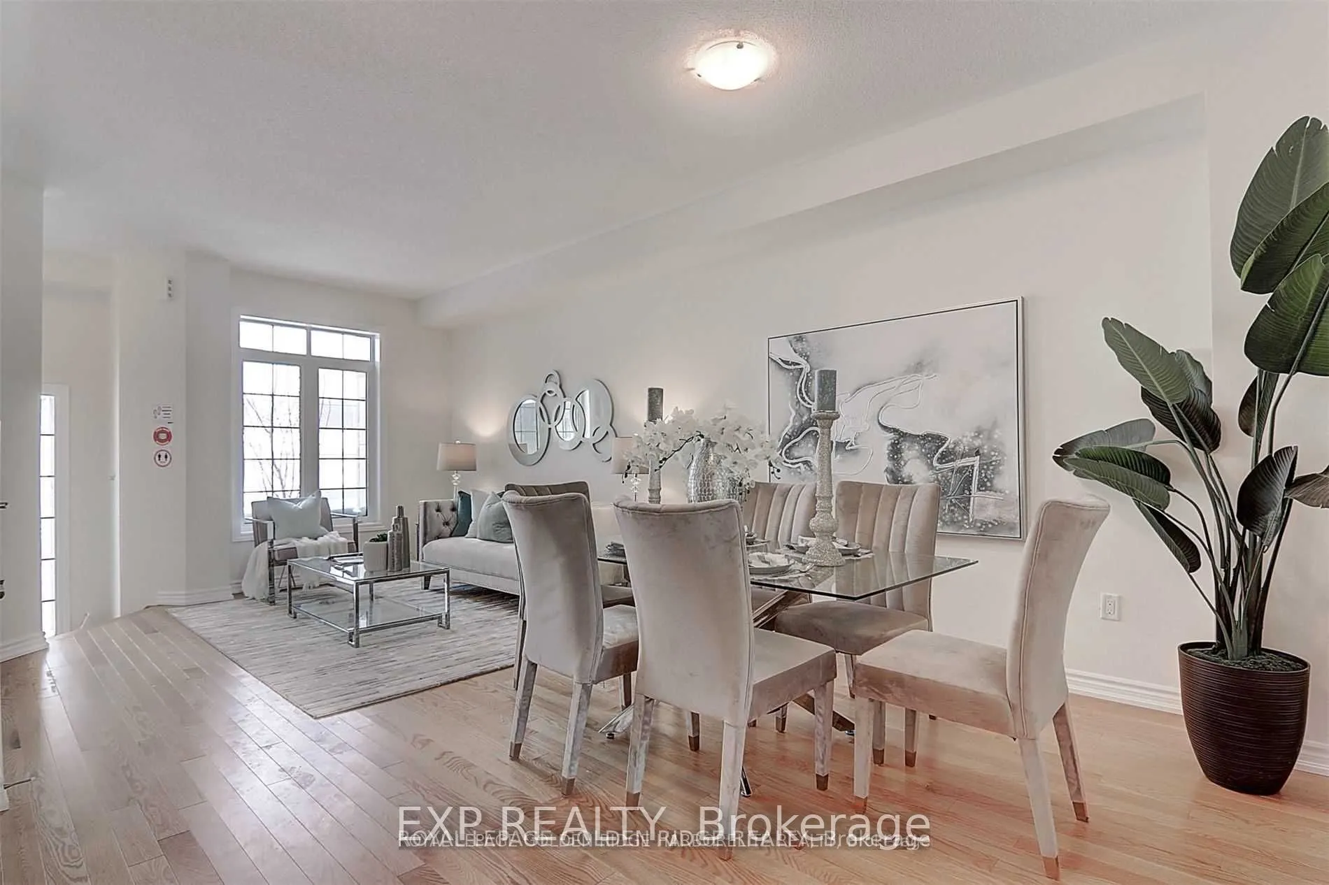 275 Bloomington Road W