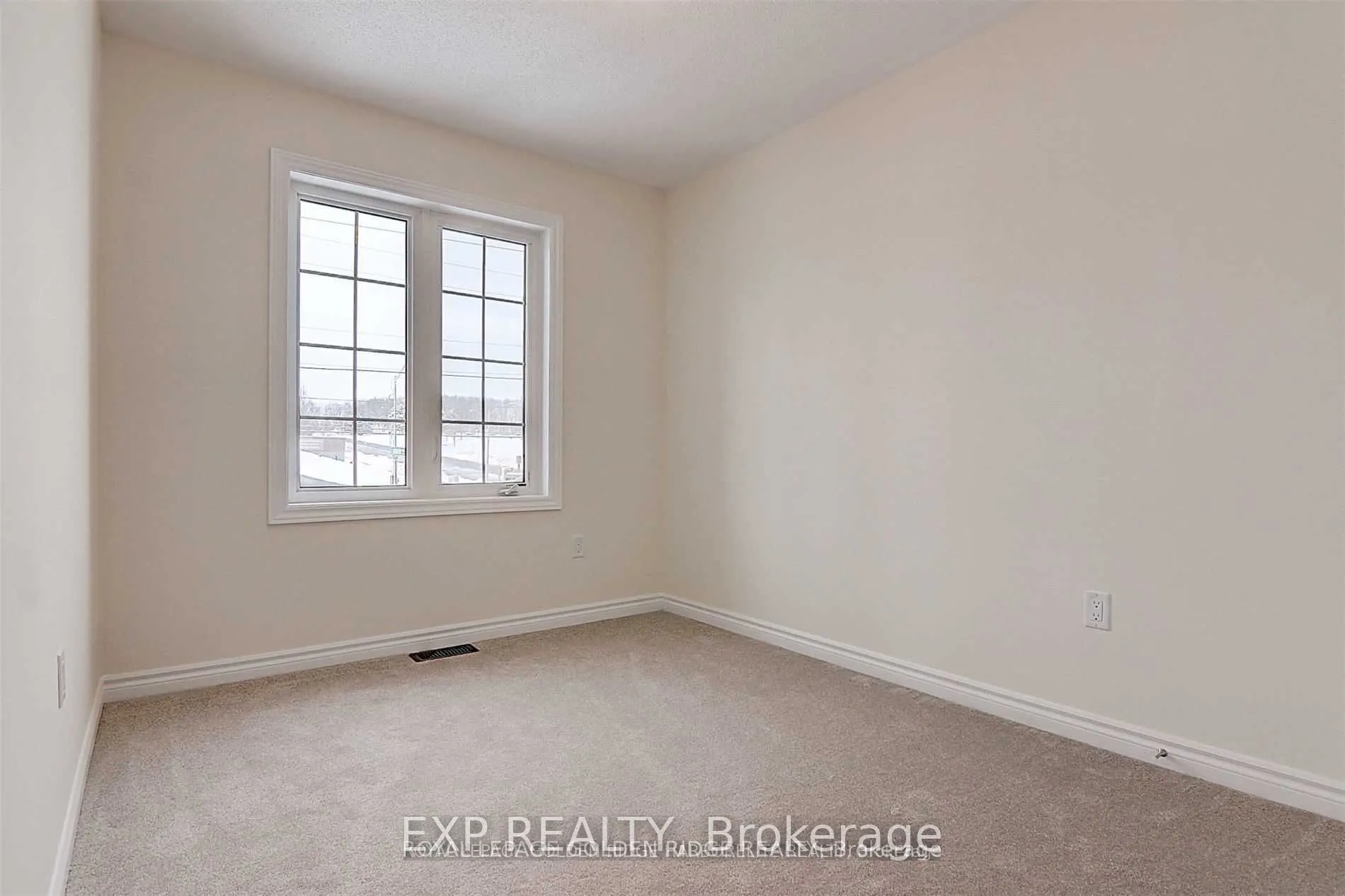 275 Bloomington Road W