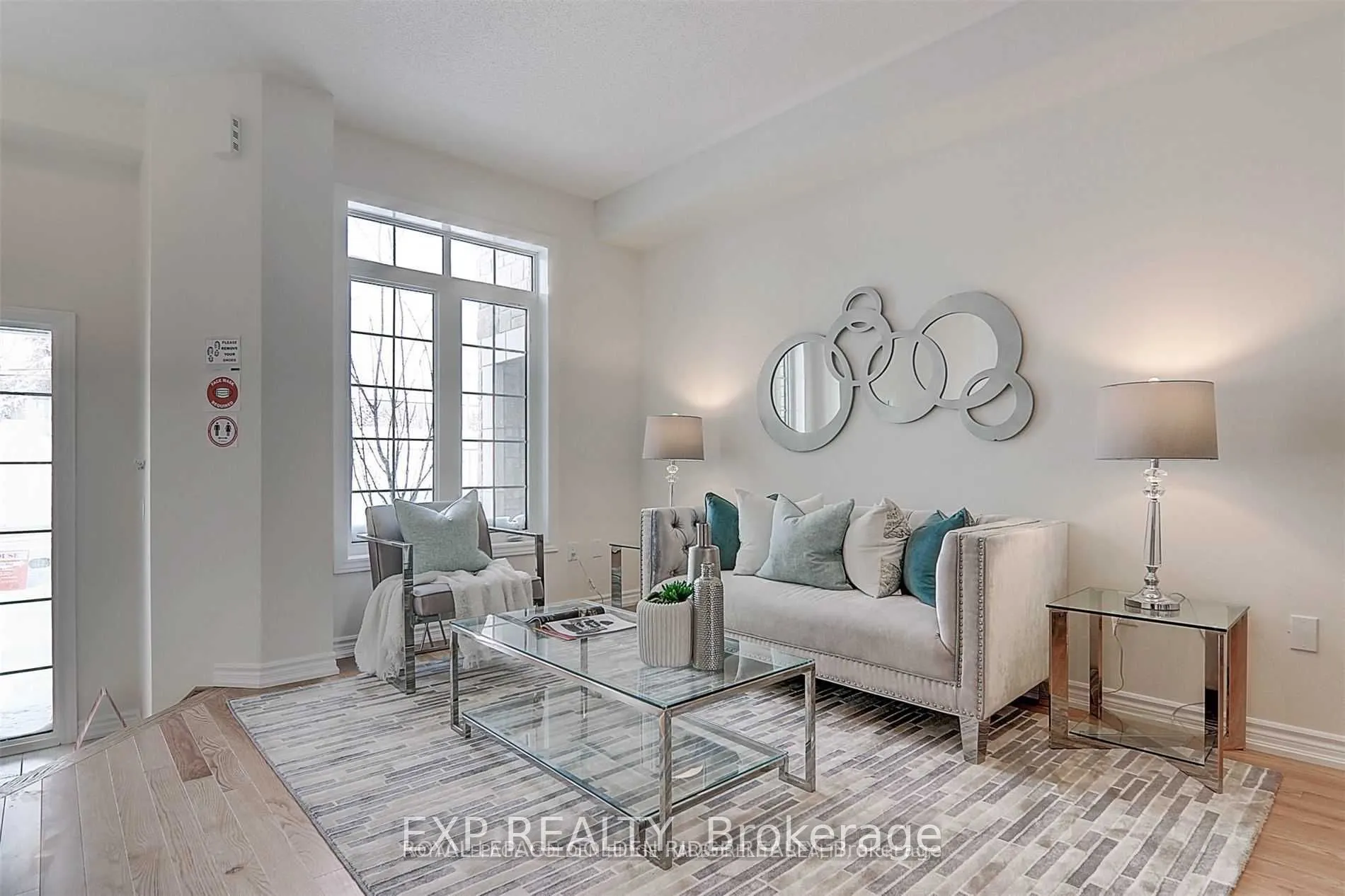 275 Bloomington Road W
