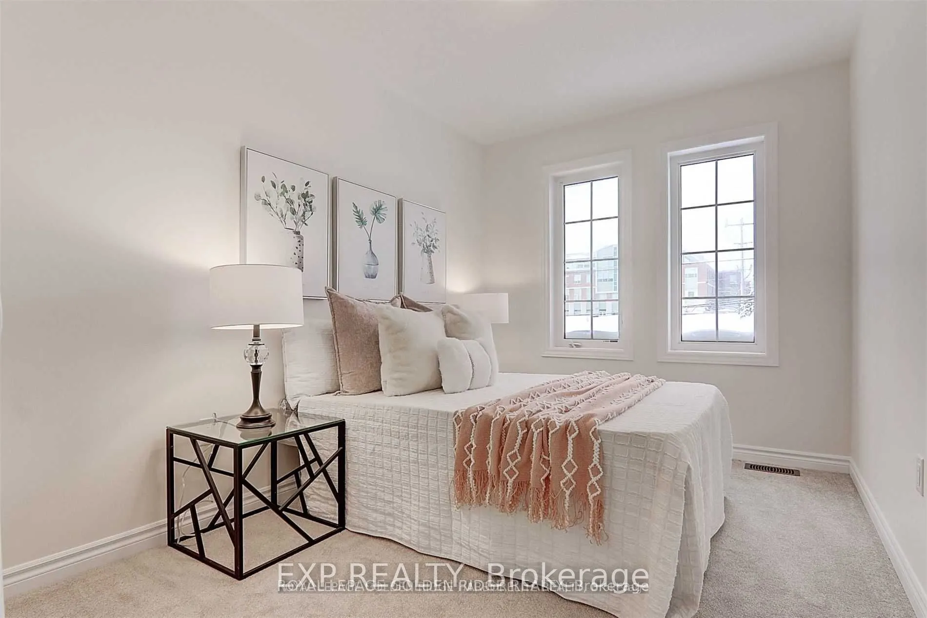 275 Bloomington Road W