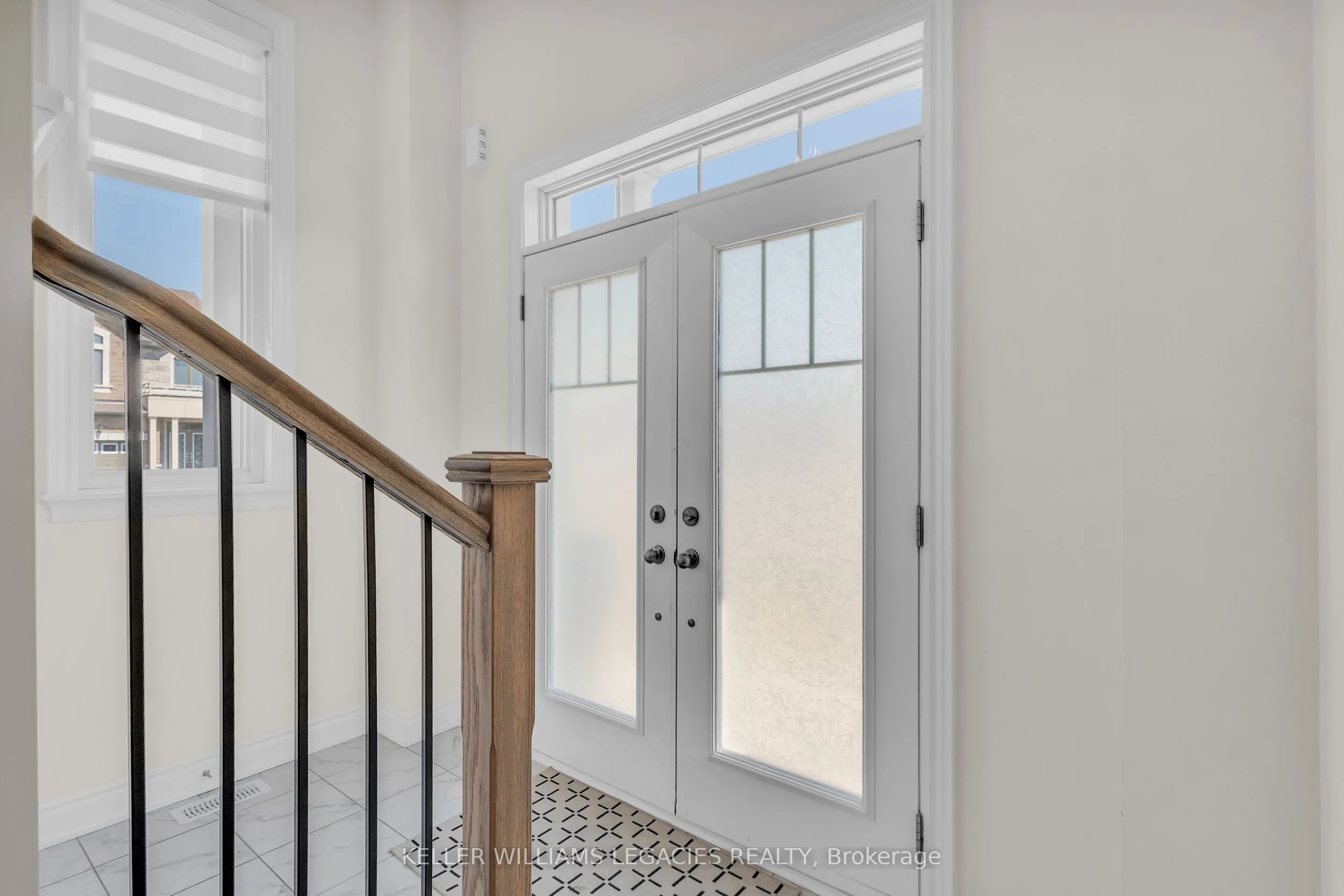 42 Lorne Thomas Place