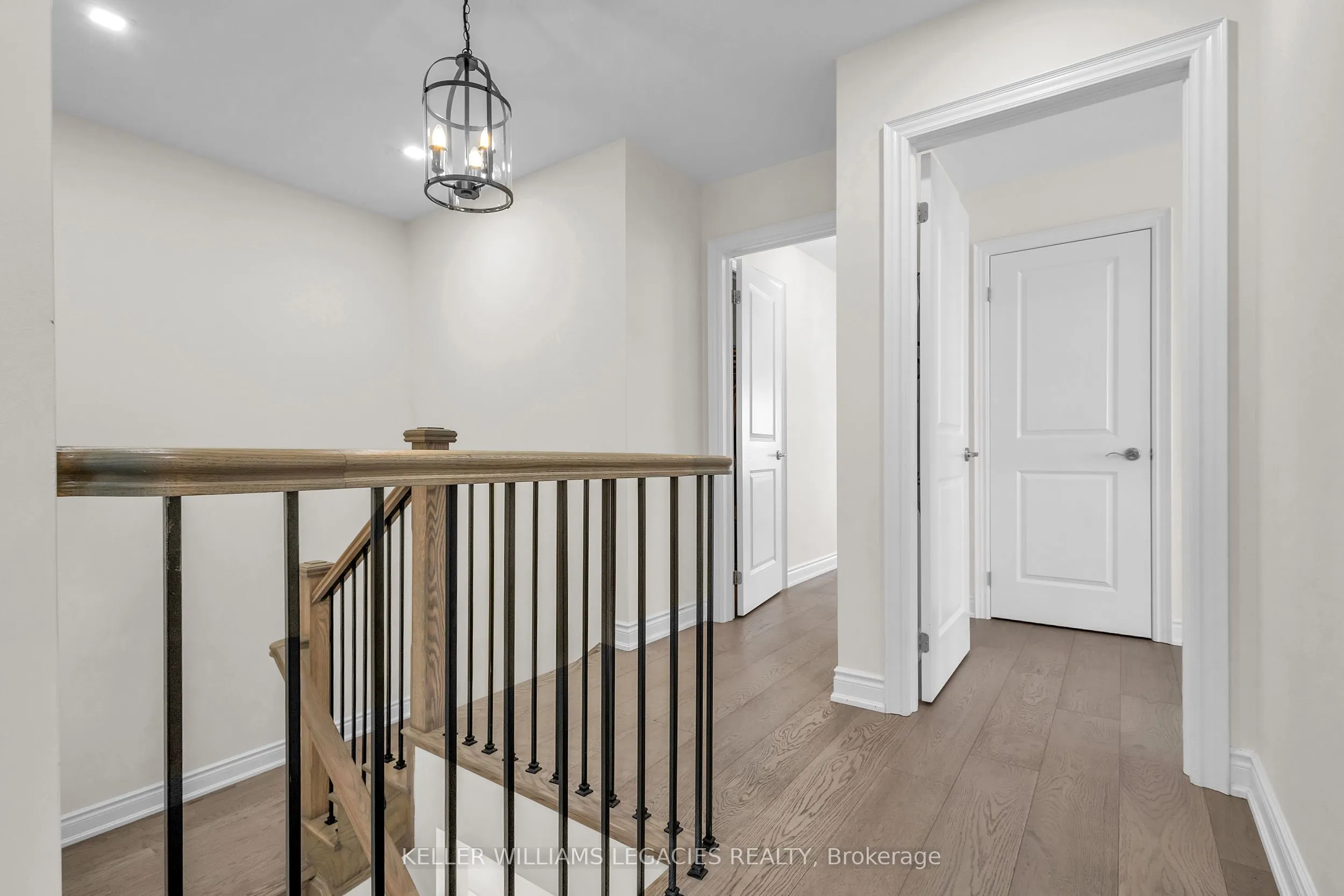 42 Lorne Thomas Place
