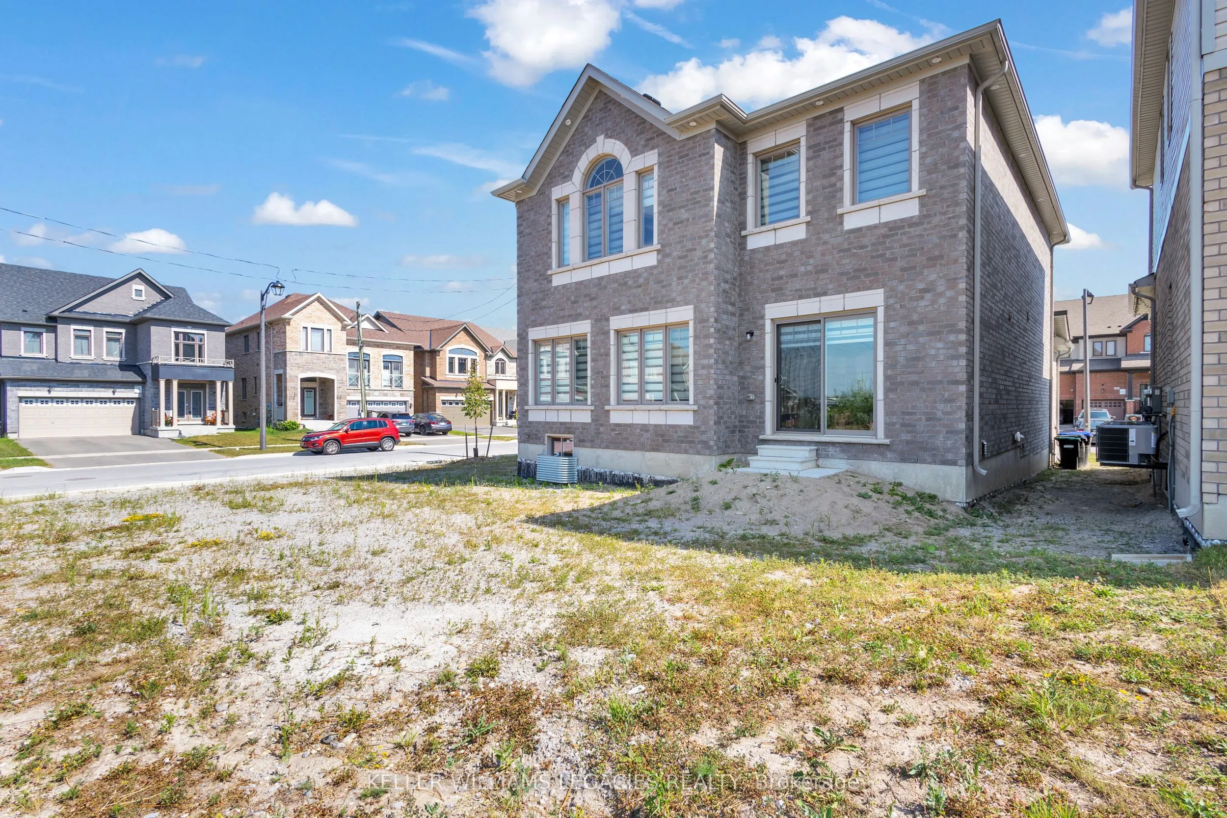 42 Lorne Thomas Place