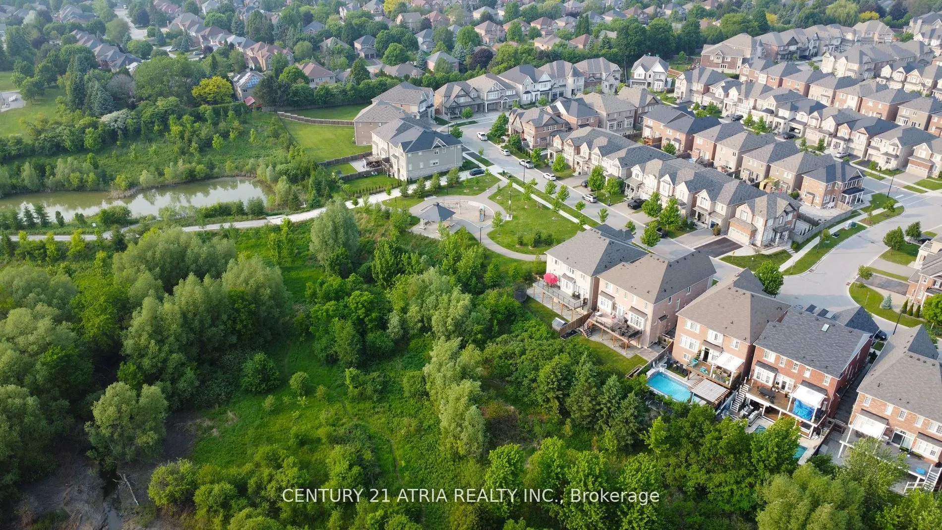 122 Degraaf Crescent
