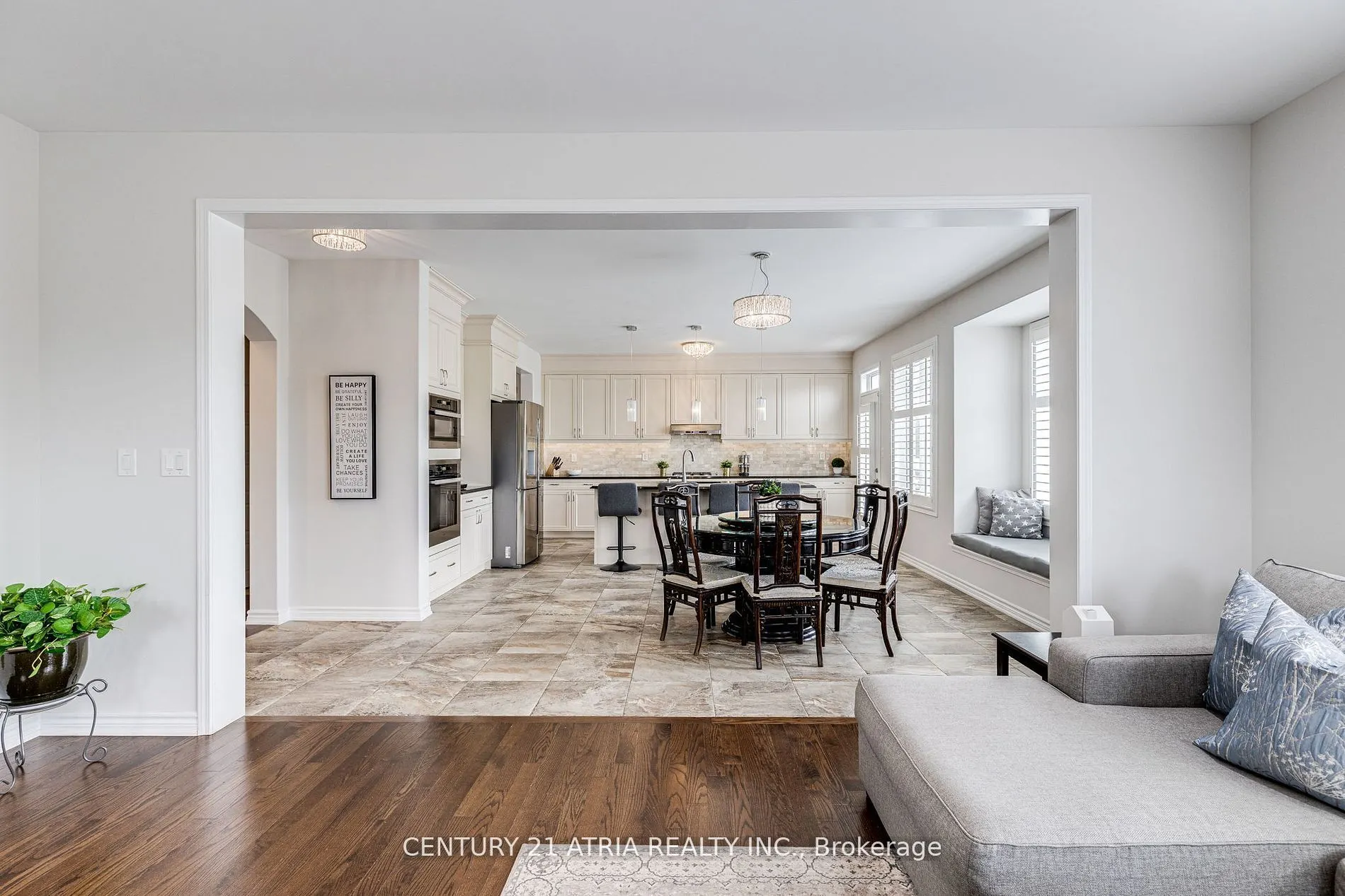 122 Degraaf Crescent