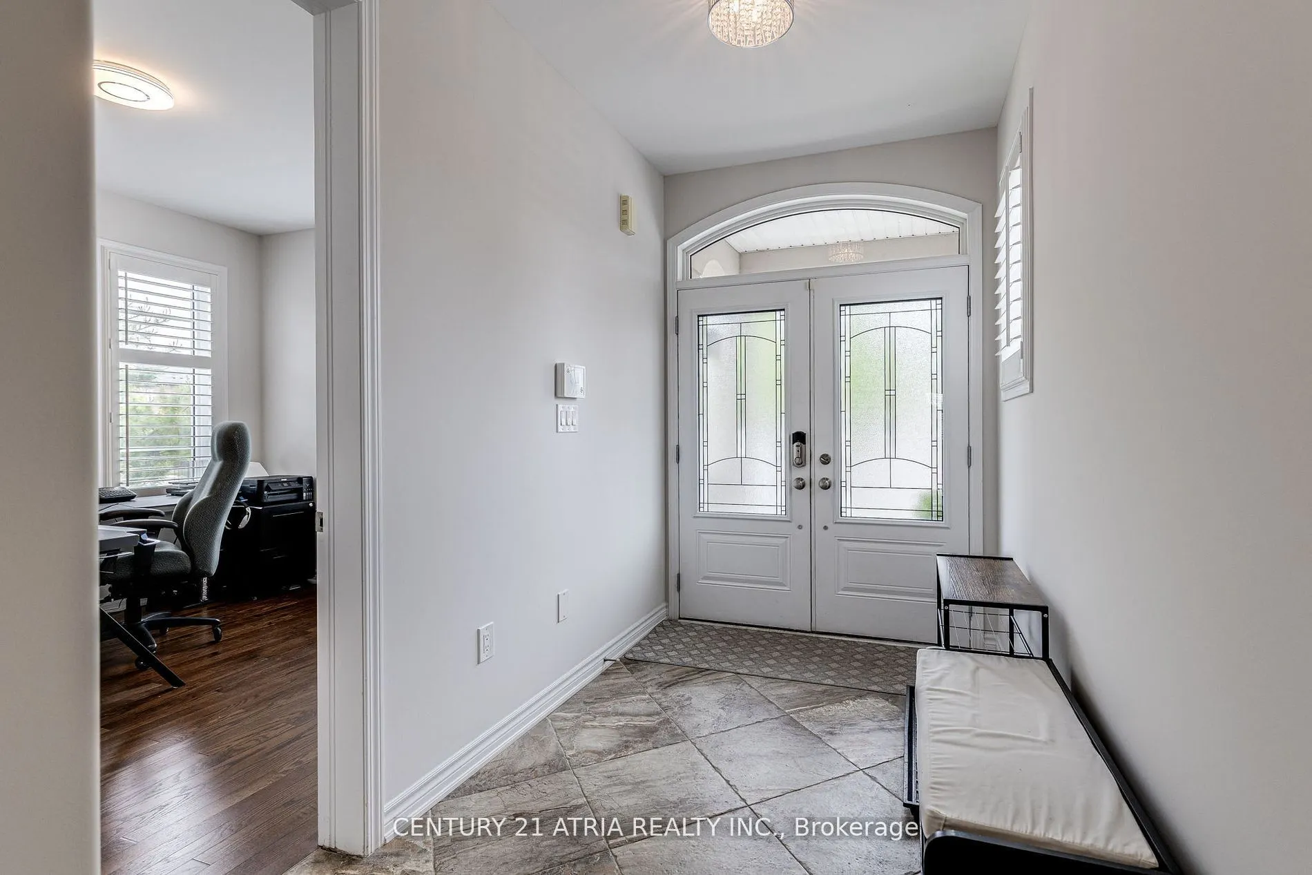122 Degraaf Crescent