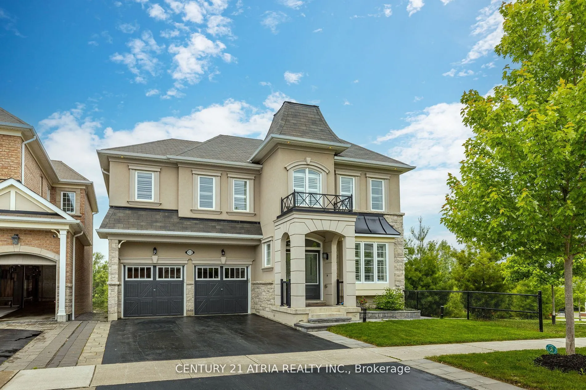 122 Degraaf Crescent