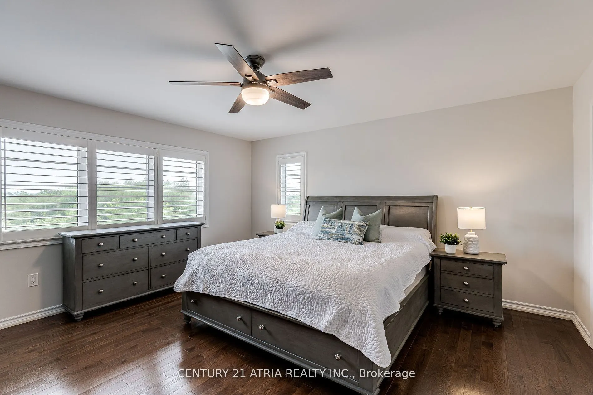 122 Degraaf Crescent