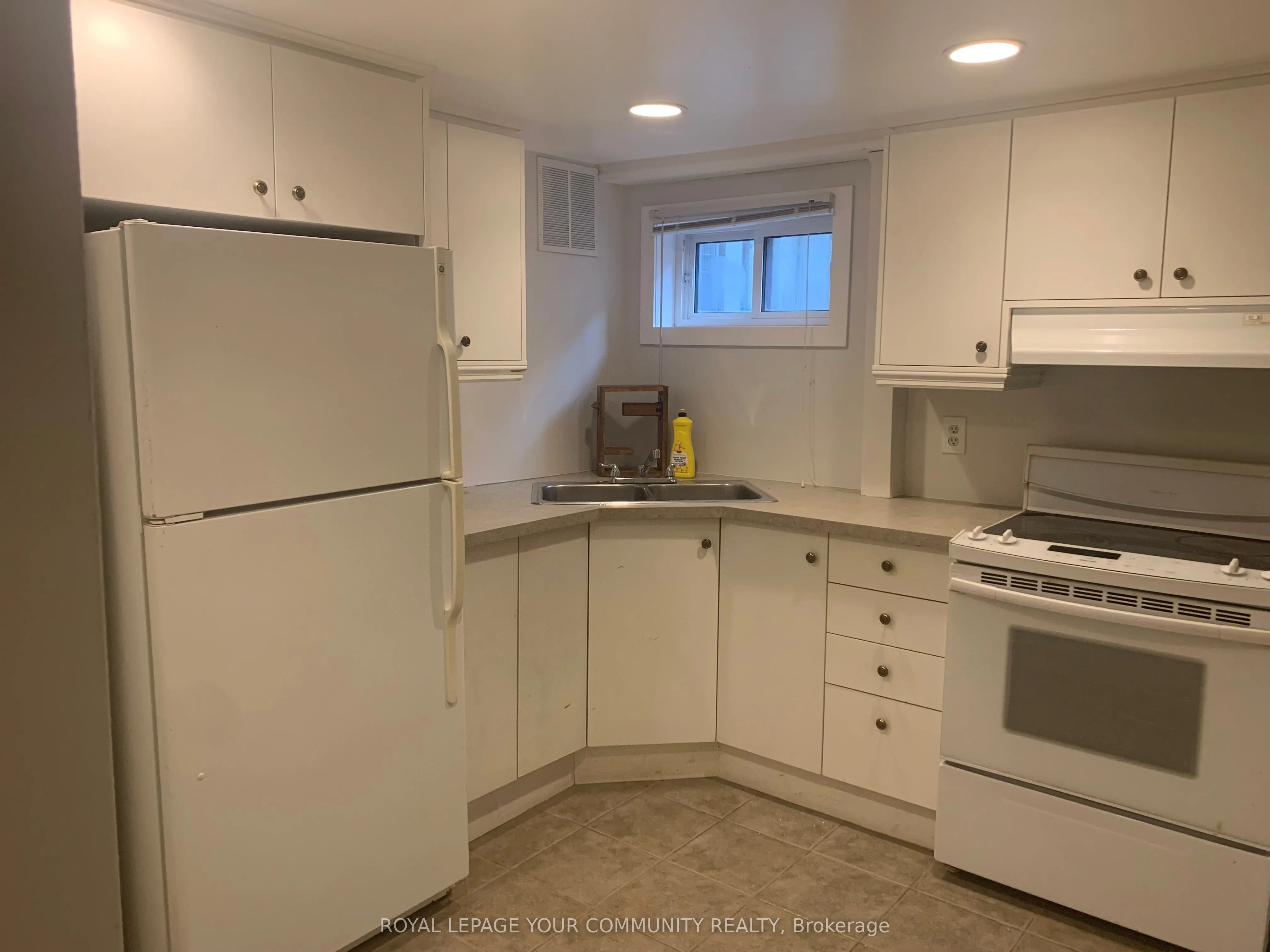 15 Holman Crescent, #Basement