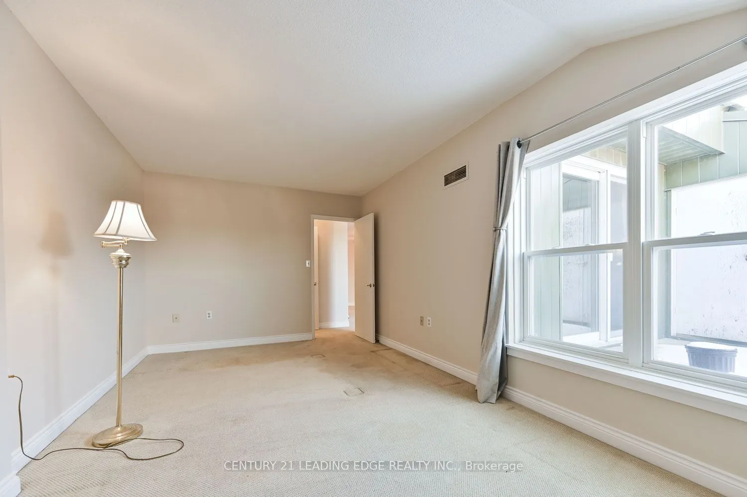 100 Anna Russell Way, #PH2