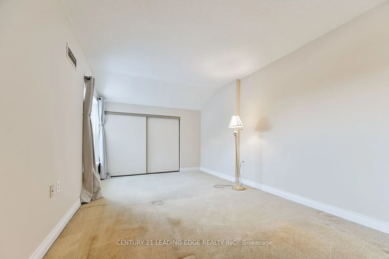 100 Anna Russell Way, #PH2