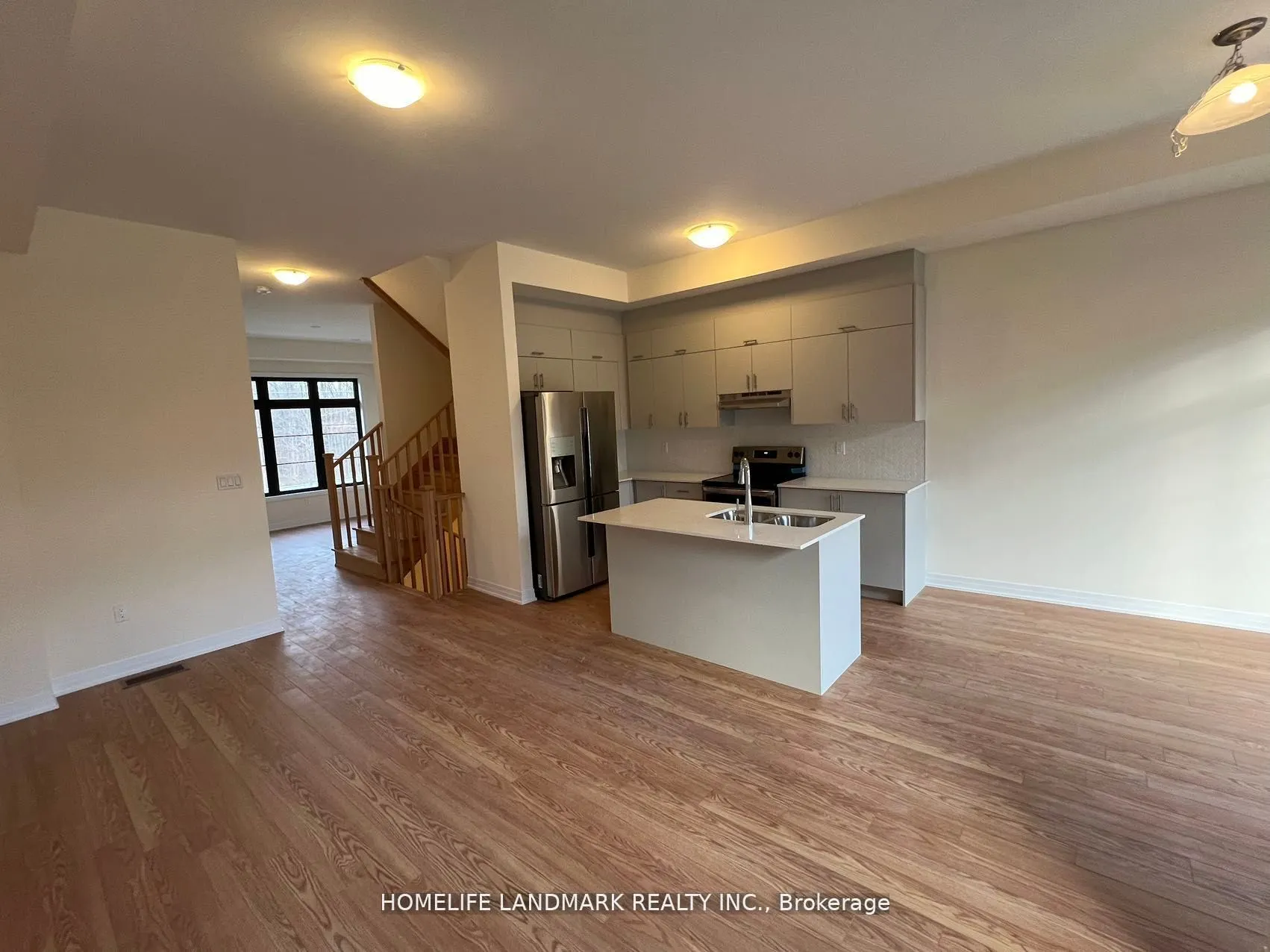 62 De La Roche Drive