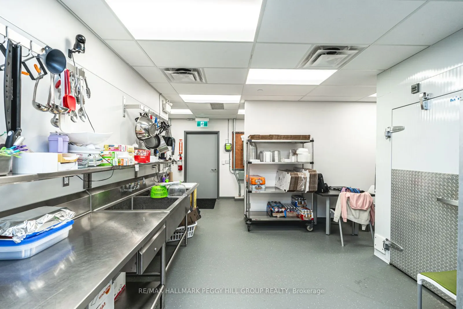 7325 Yonge Street, #1700