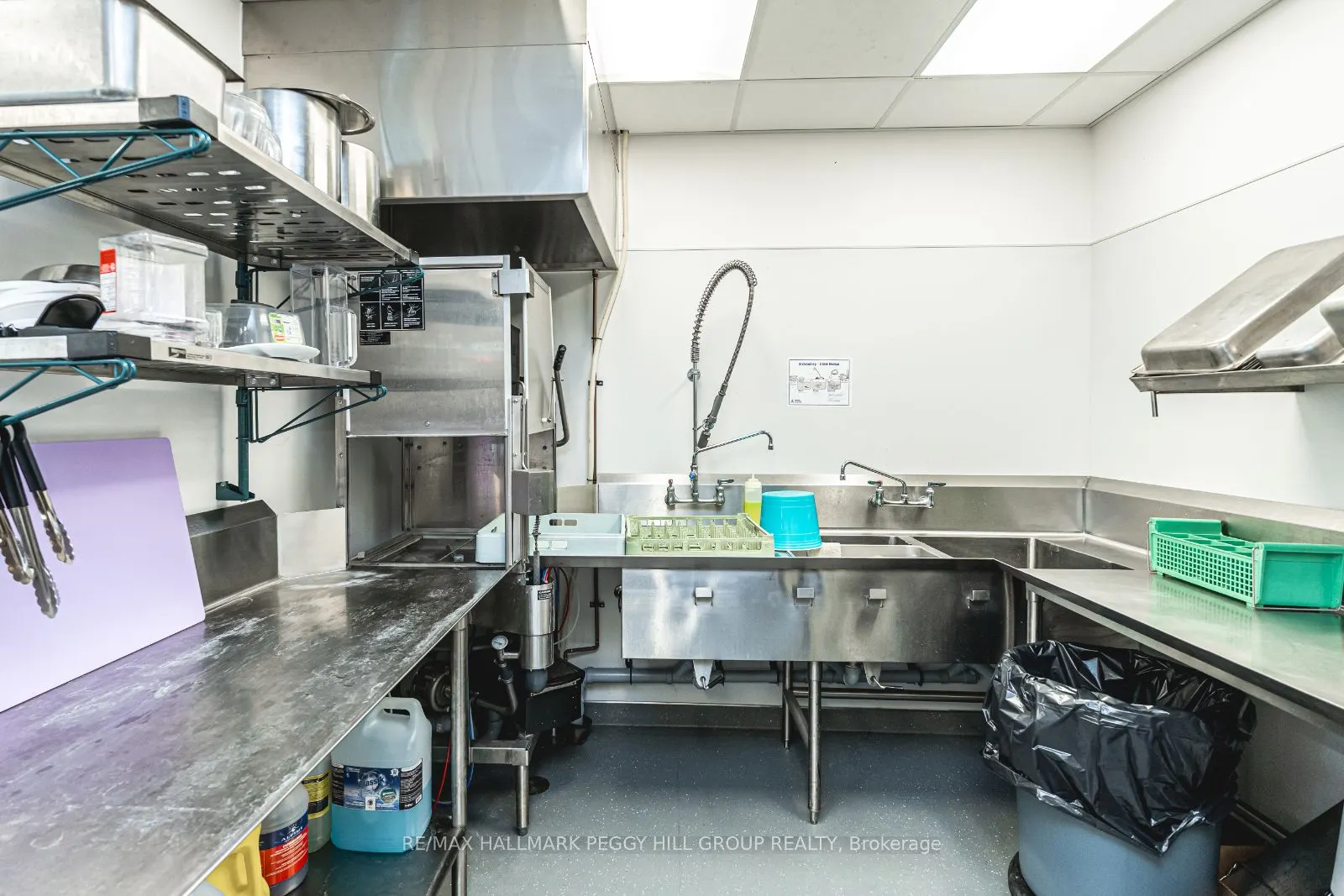 7325 Yonge Street, #1700