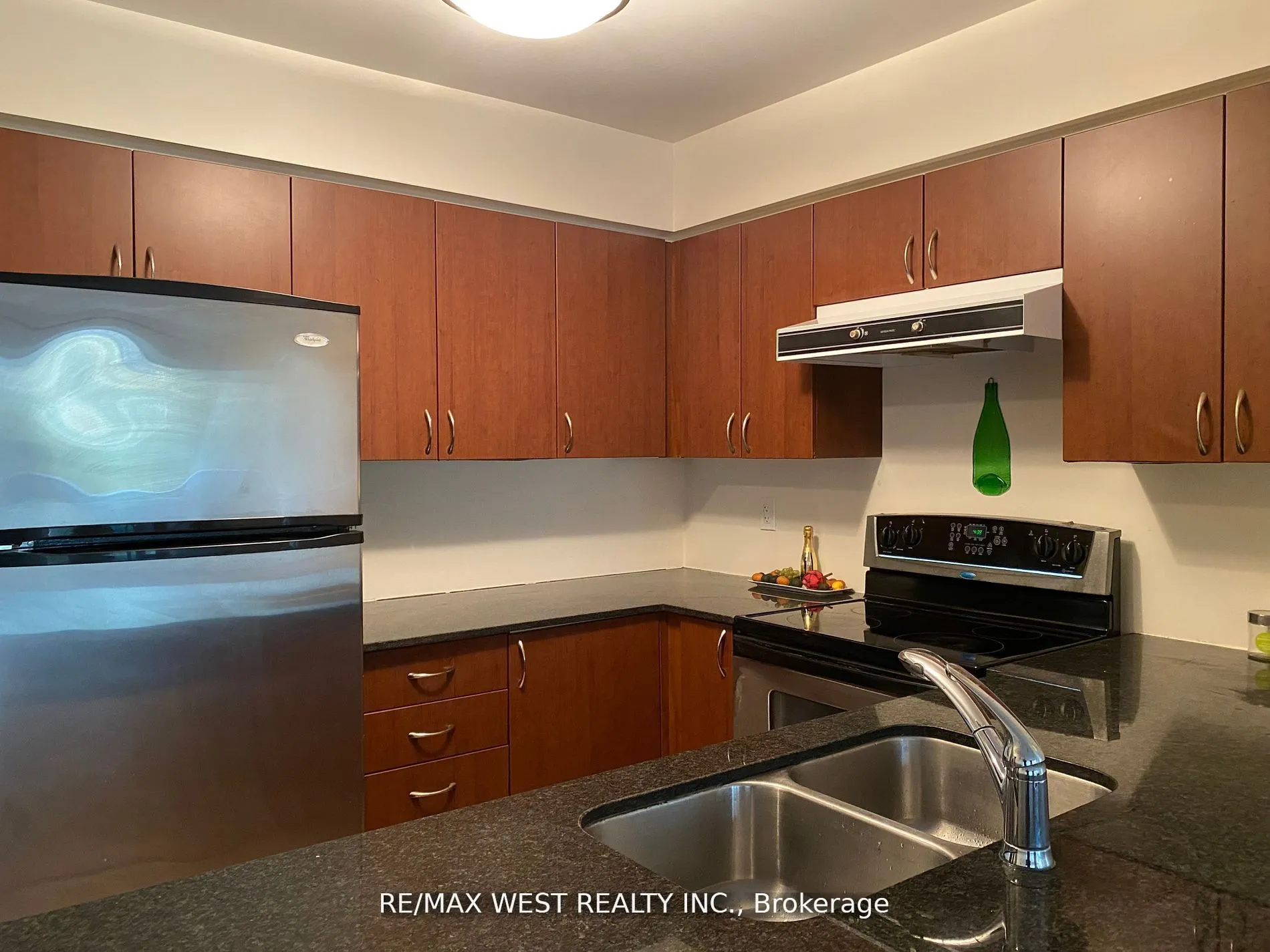 7 North Park Road, #408