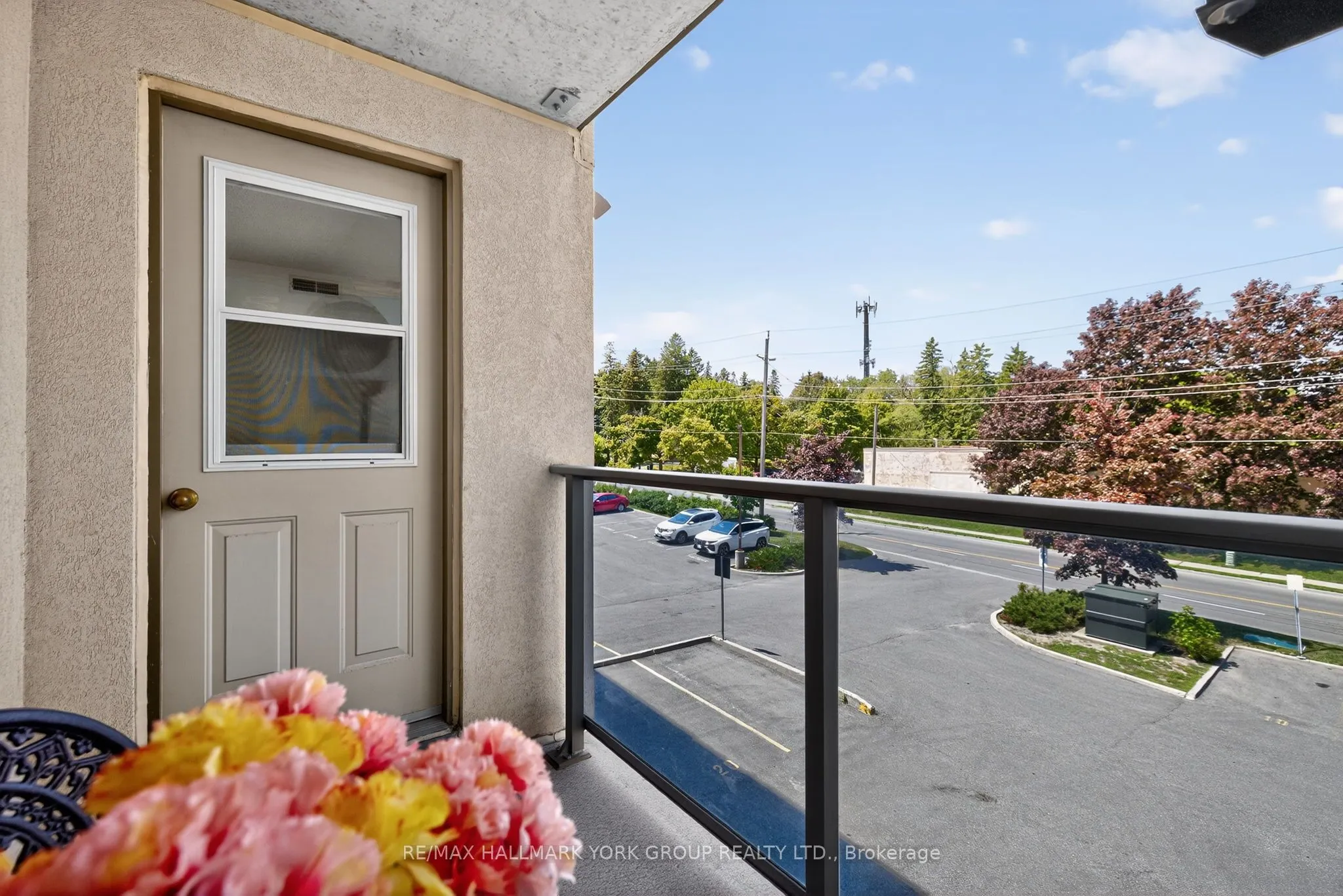 160 Wellington Street E, #210