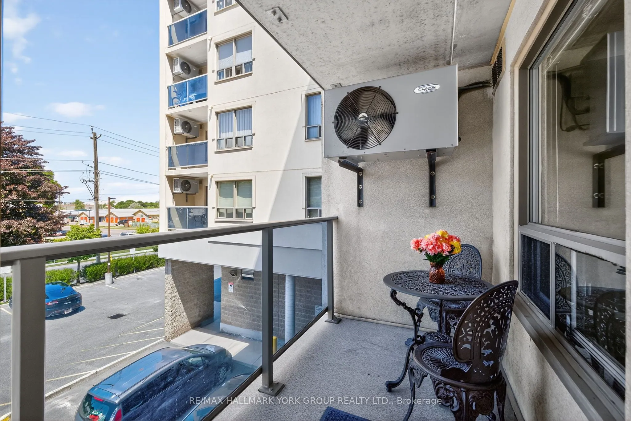 160 Wellington Street E, #210