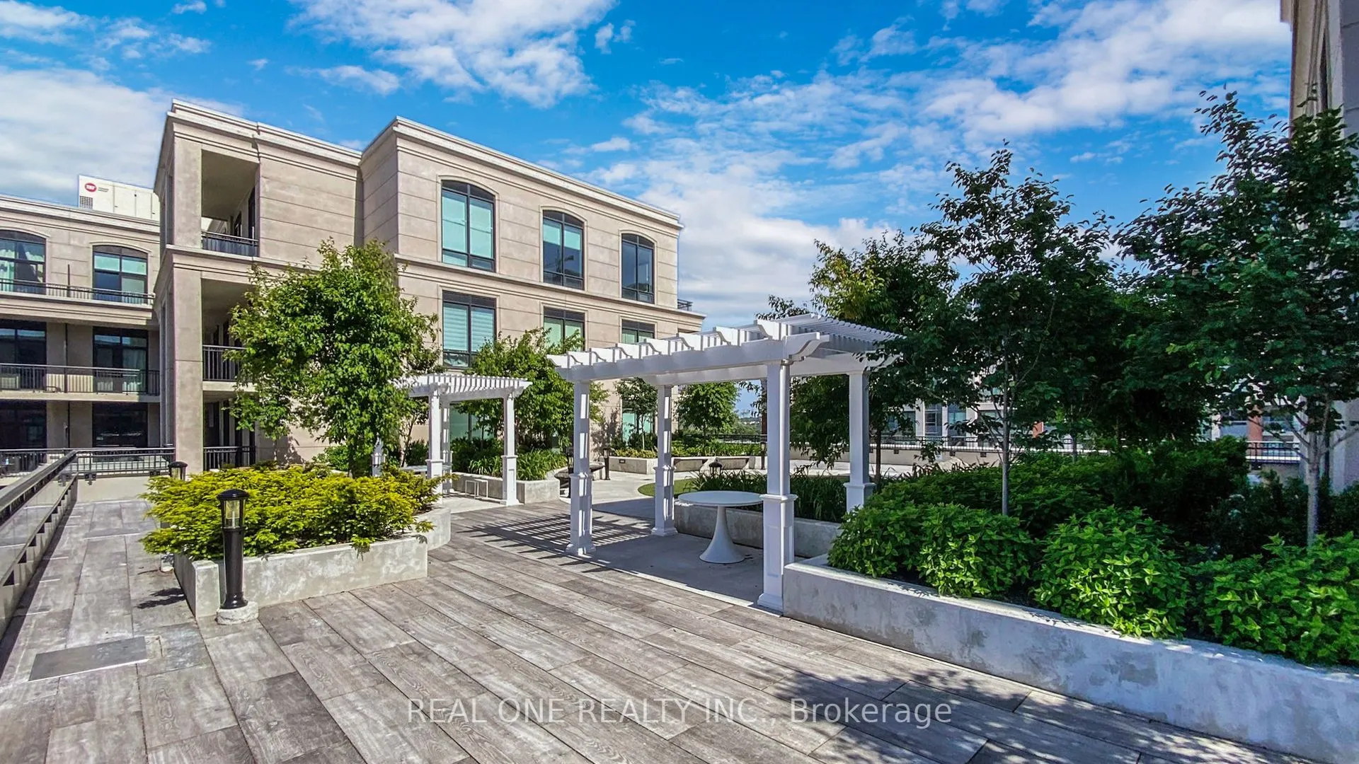 268 Buchanan Drive, #116W