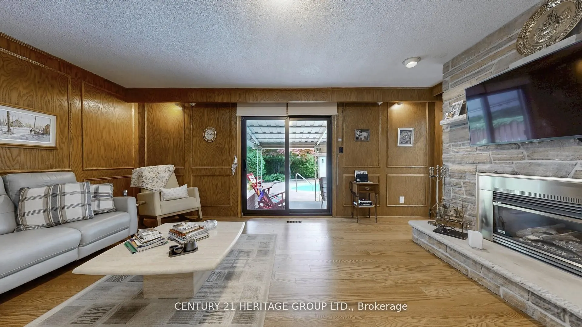 280 Henderson Avenue