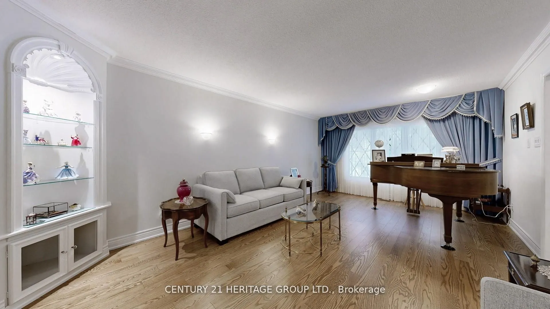 280 Henderson Avenue