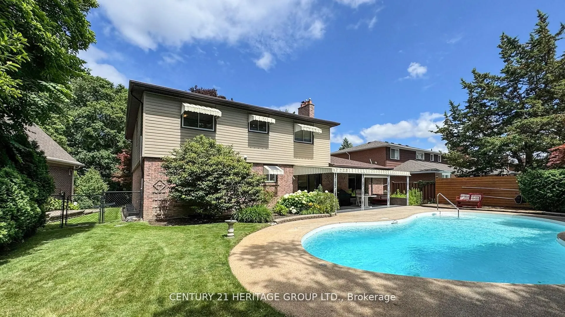 280 Henderson Avenue