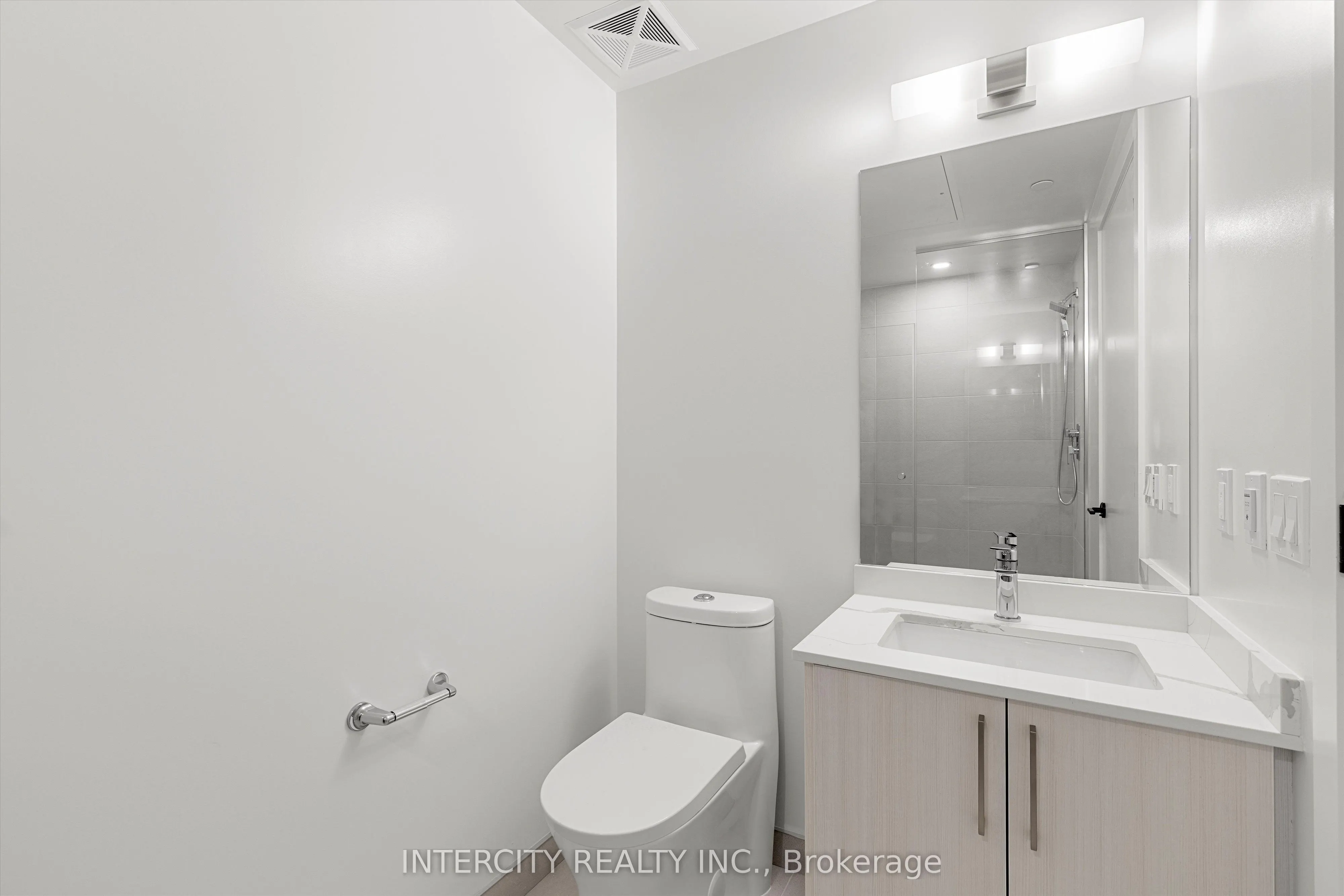 2075 King Road, #434