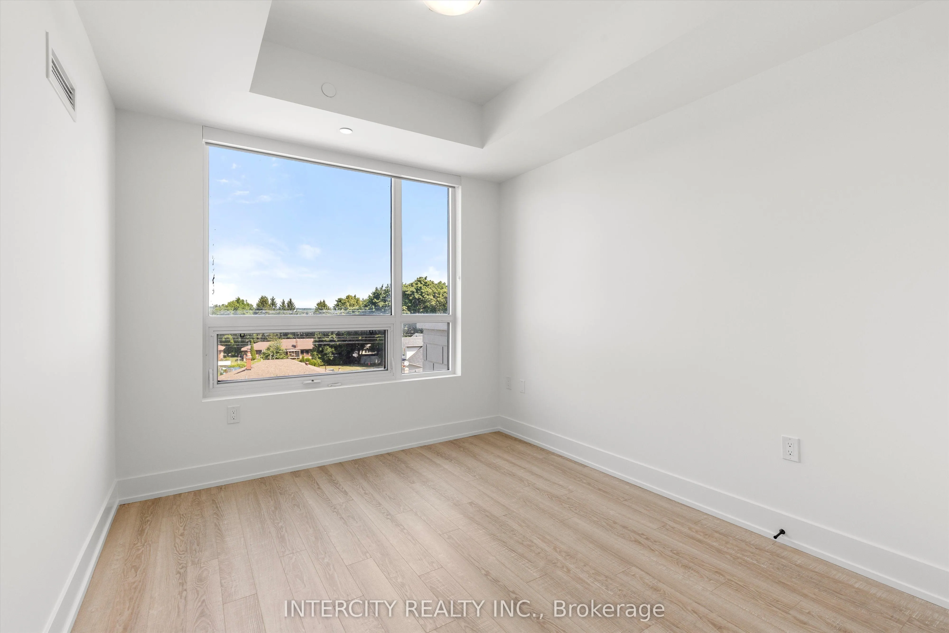2075 King Road, #434