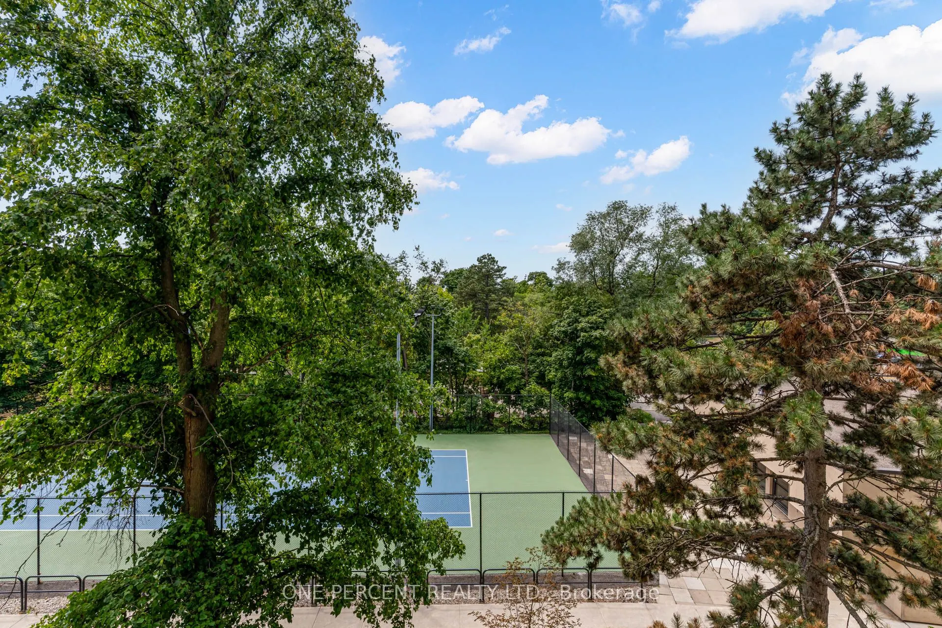 80 Inverlochy Boulevard, #409
